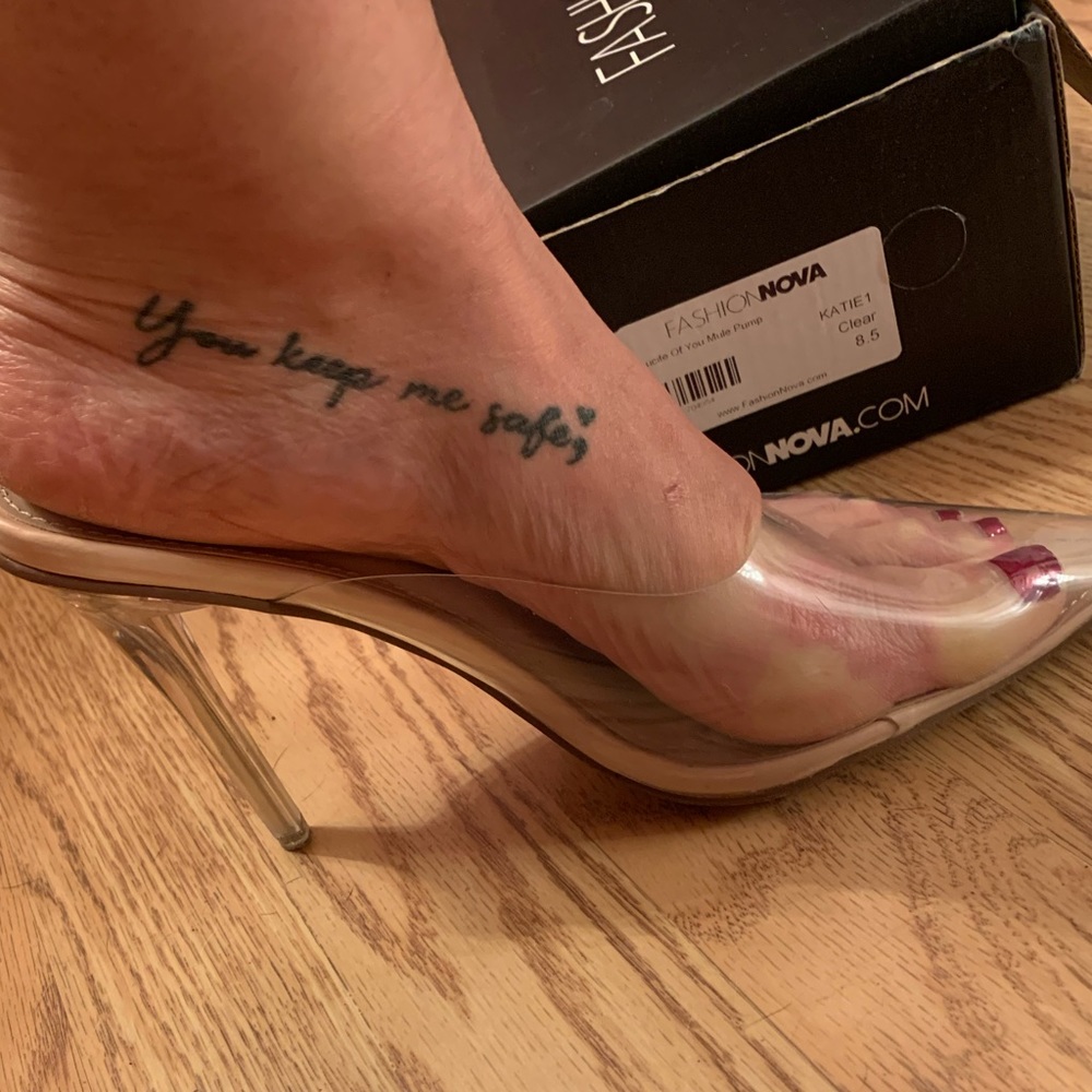 FASHION NOVA CLOSED TOE CLEAR PUMPS